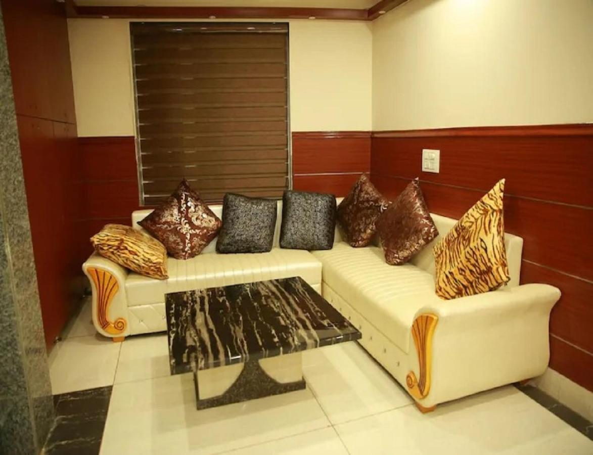 Hotel Kings, Rohtak Εξωτερικό φωτογραφία