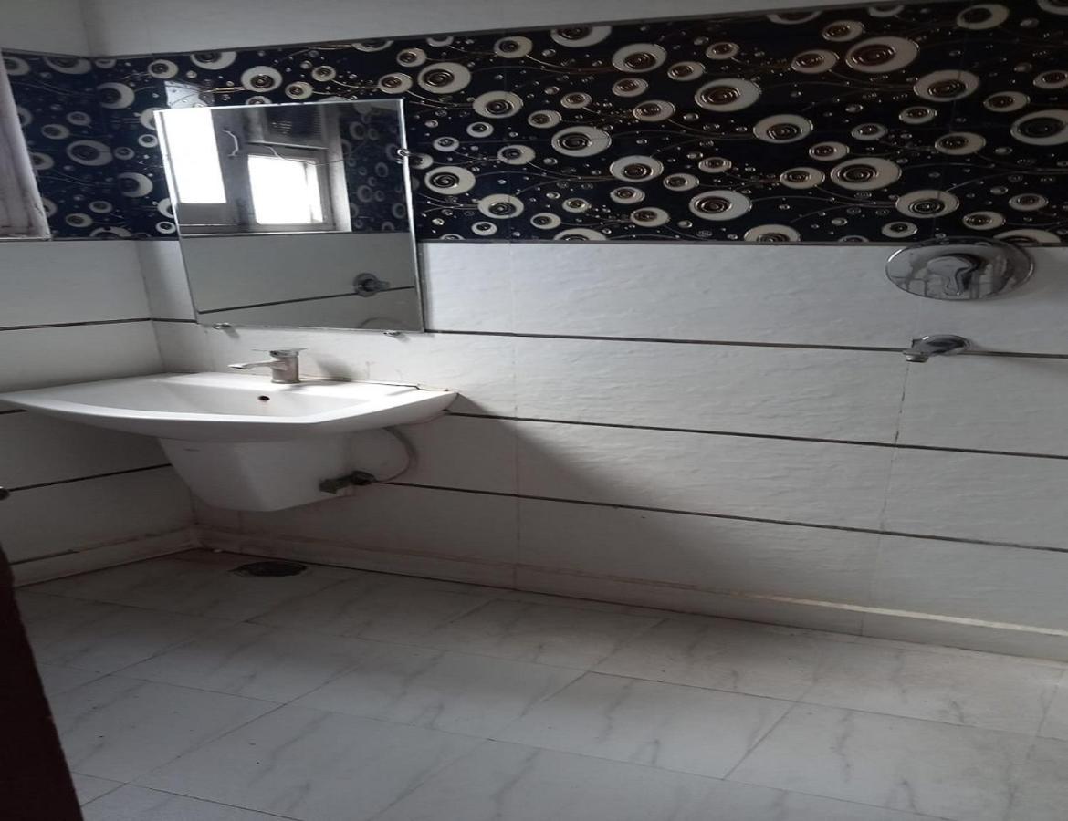 Hotel Kings, Rohtak Εξωτερικό φωτογραφία